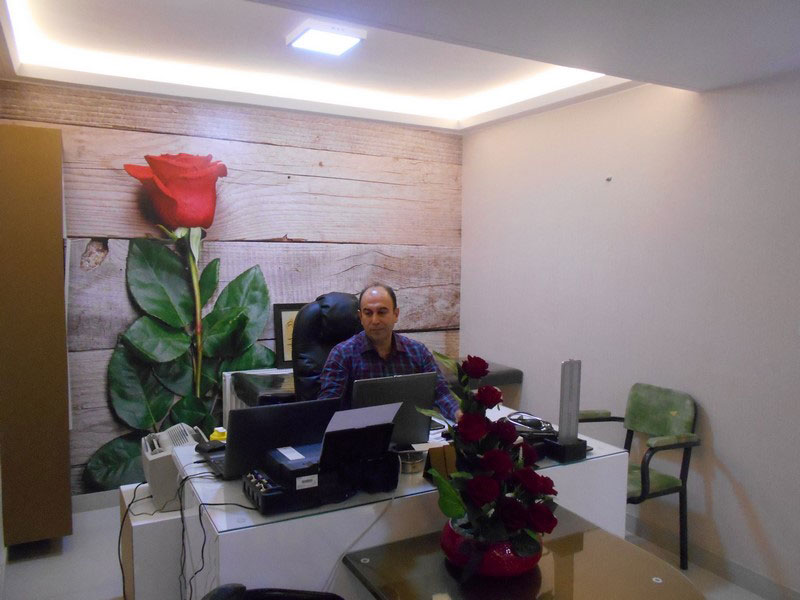 دکتر فرزین زیوری