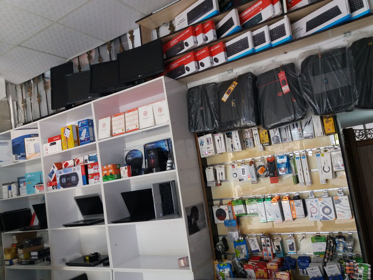 photo_۲۰۲۲-۱۲-۰۲_۱۲-۳۹-۰۴