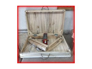 Vignette Editor: https://www.tuxpi.com/photo-effects/vignette